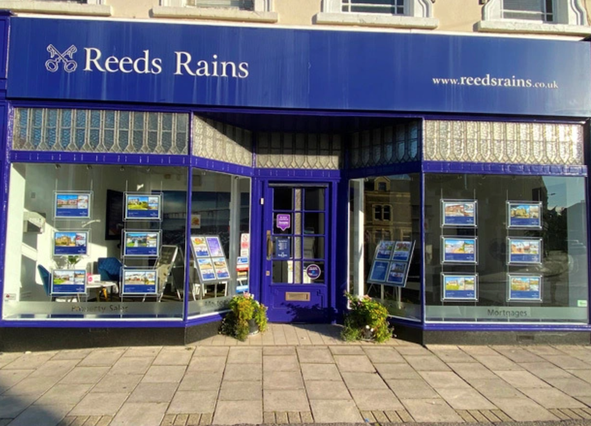 KEY FACTS FOR BUYERS Corner Croft, Clevedon, BS21